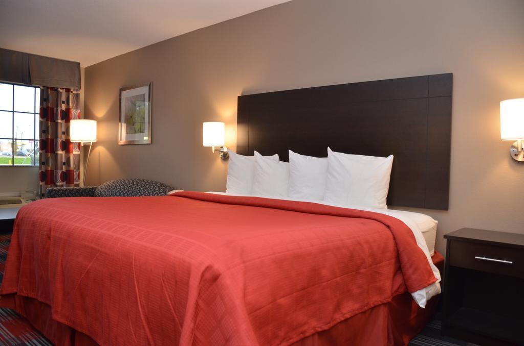 Quality Inn Near Parc Накотиш Екстериор снимка