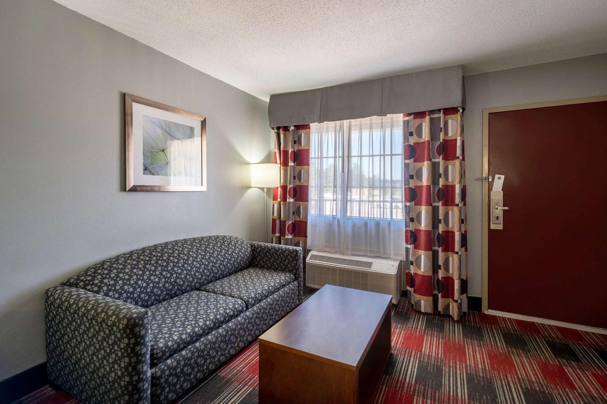 Quality Inn Near Parc Накотиш Екстериор снимка